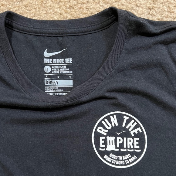 Nike DriFit NYC Running Shirt - Picture 2 of 3